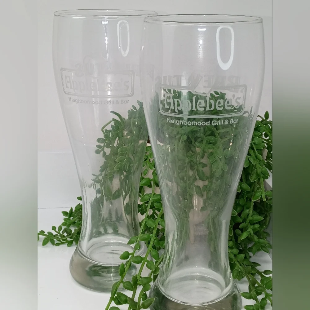 Applebee's Clear Glass Beverage Set